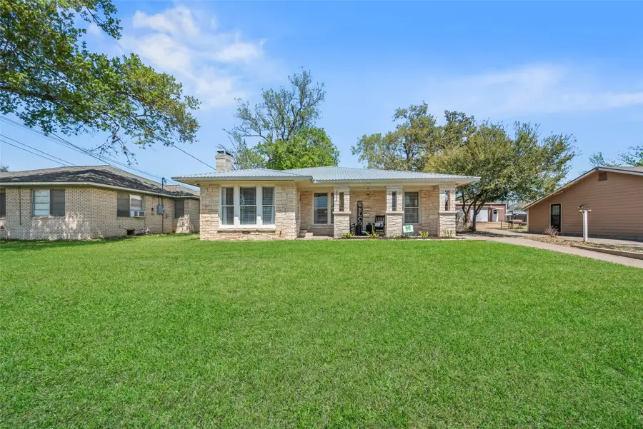 234 E Obryant Street, Bellville, TX 77418 - #2
