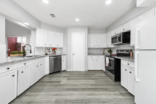 13502 Ravensway Drive, Cypress, TX 77429