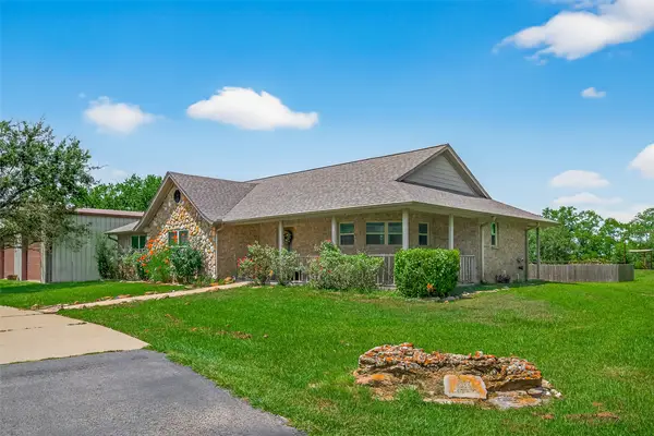 1030 Ginger Street, Santa Fe, TX 77517