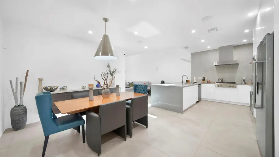 118 Capetown Circle, Conroe, TX 77356 - #2