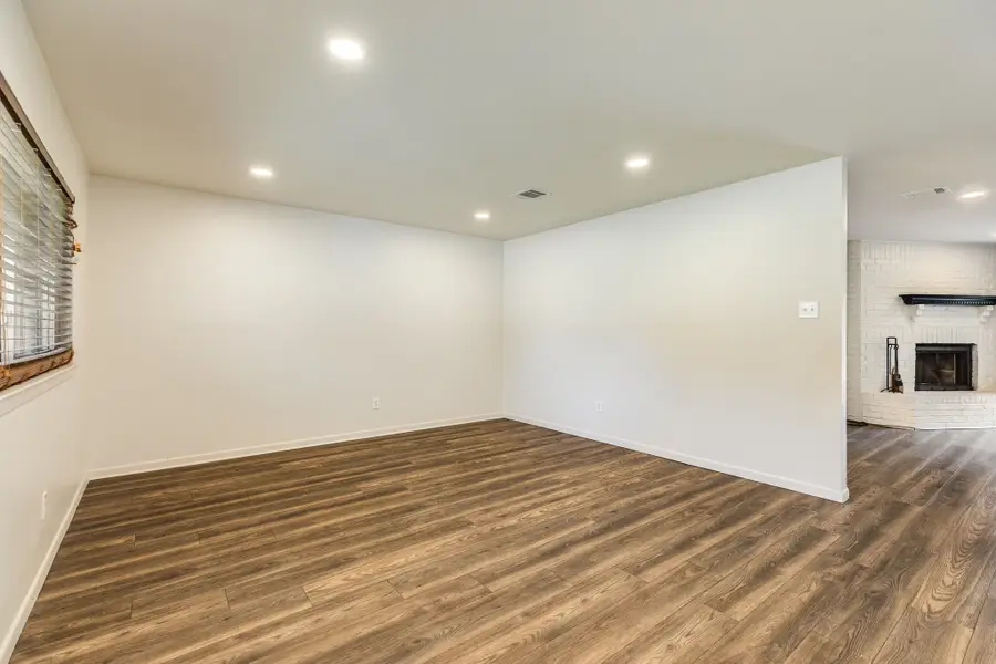 510 Denise Street, West Columbia, TX 77486 - Image #3