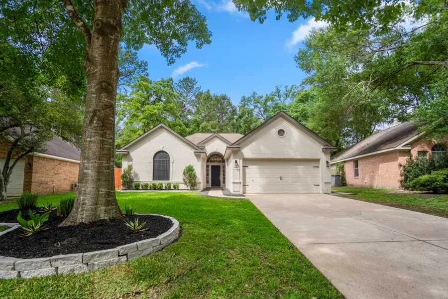 146 S Holly Laurel Circle, The Woodlands, TX 77382 - #2