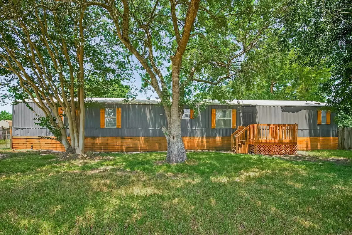 8440 Caroline Drive, Fairchilds, TX 77469 - Image #1