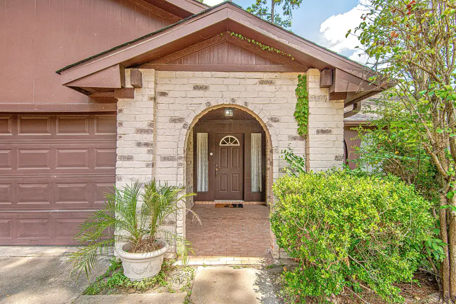 16306 Hollow Wood Drive, Houston, TX 77090 - Image #3