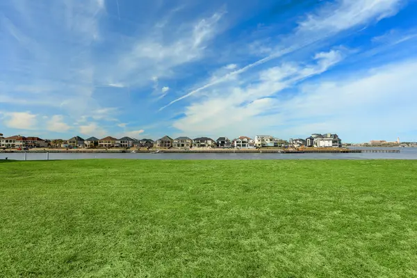 2538 Beacon Circle, League City, TX 77573