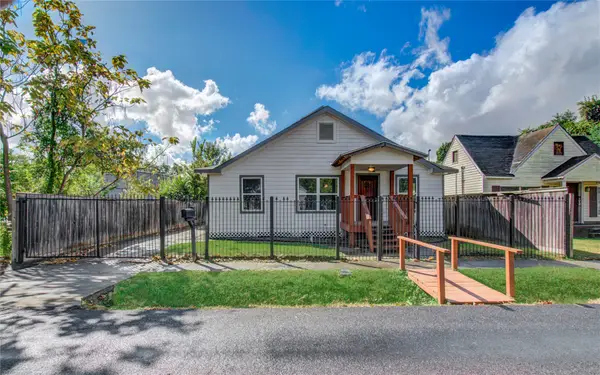 3060 Noble Street, Houston, TX 77026