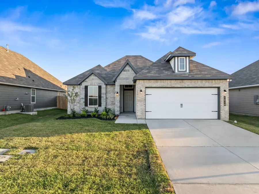 1418 Lake Ridge Drive, Brenham, TX 77833 - Image #2