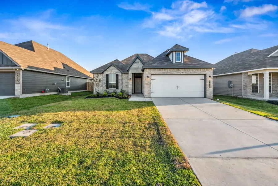 1418 Lake Ridge Drive, Brenham, TX 77833 - Image #3