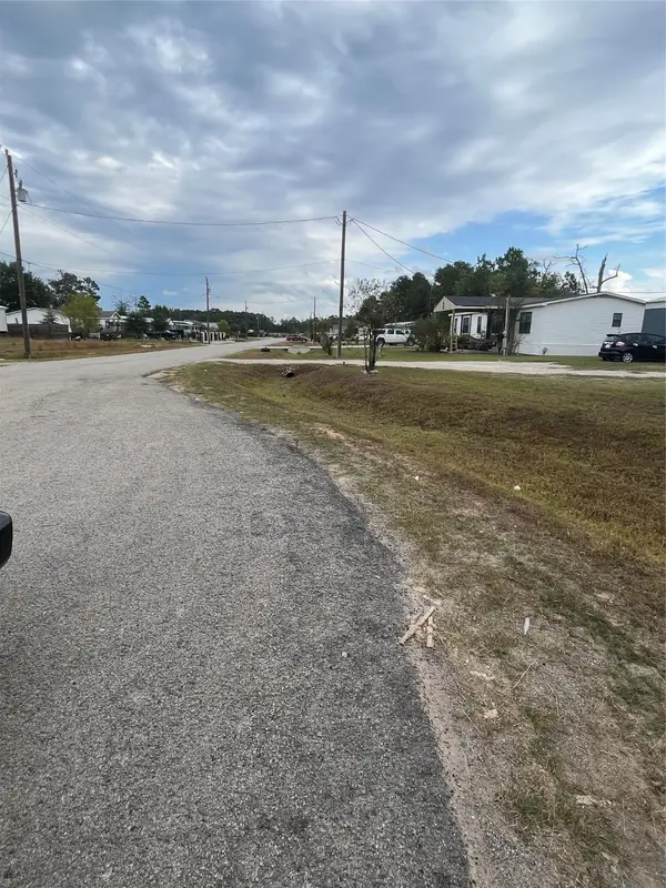 7962 Parker Elaine Drive, Conroe, TX 77306