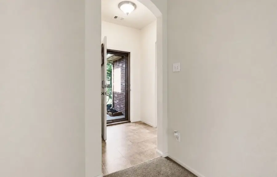 379 Henry Street, Alvin, TX 77511 - #2