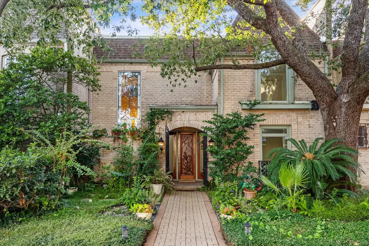 45 Bayou Pointe Drive, Houston, TX 77063 - Image #1