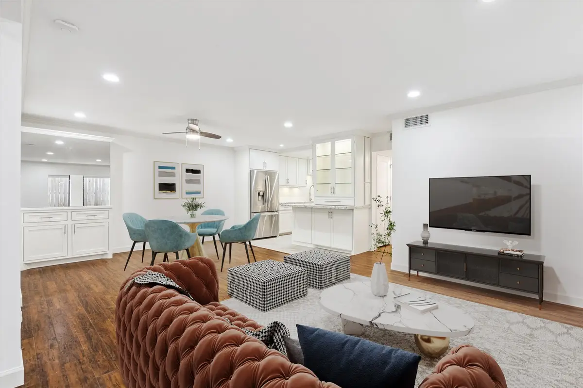 7575 Katy Freeway #4, Houston, TX 77024 - Image #1