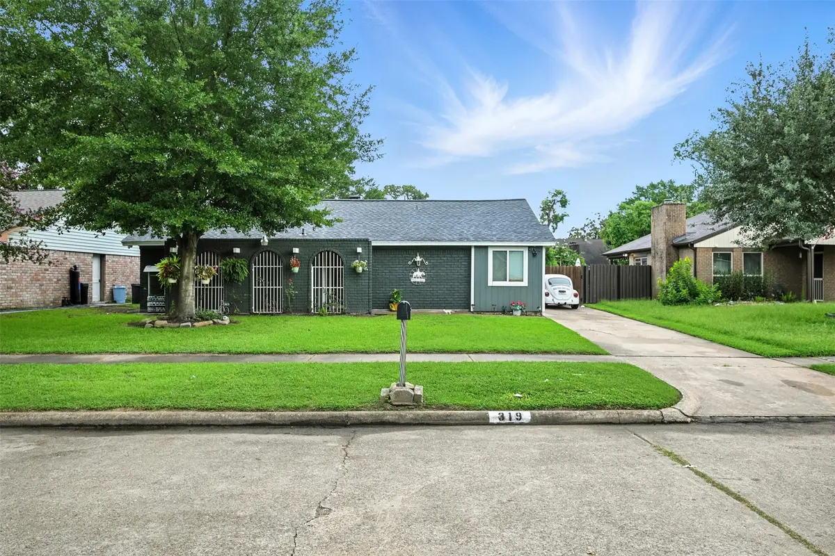319 Shady Glade Drive, Houston, TX 77090 - Image #1