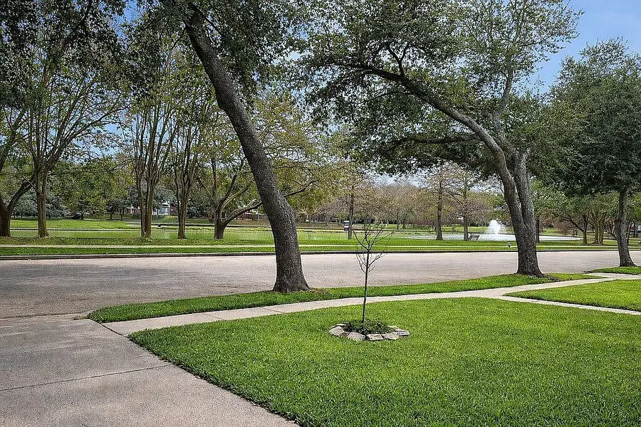 3227 Waters Way Drive, Sugar Land, TX 77478 - #3