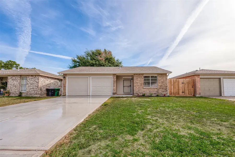 8714 Valley Flag Drive, Houston, TX 77078 - Image #3