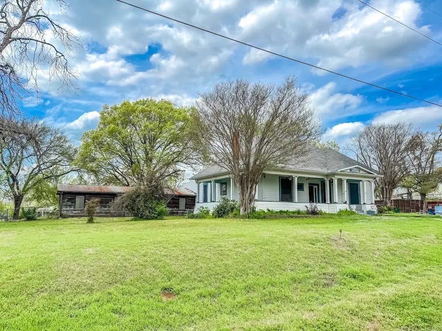 221 N Mount Street, Fairfield, TX 75840 - #2