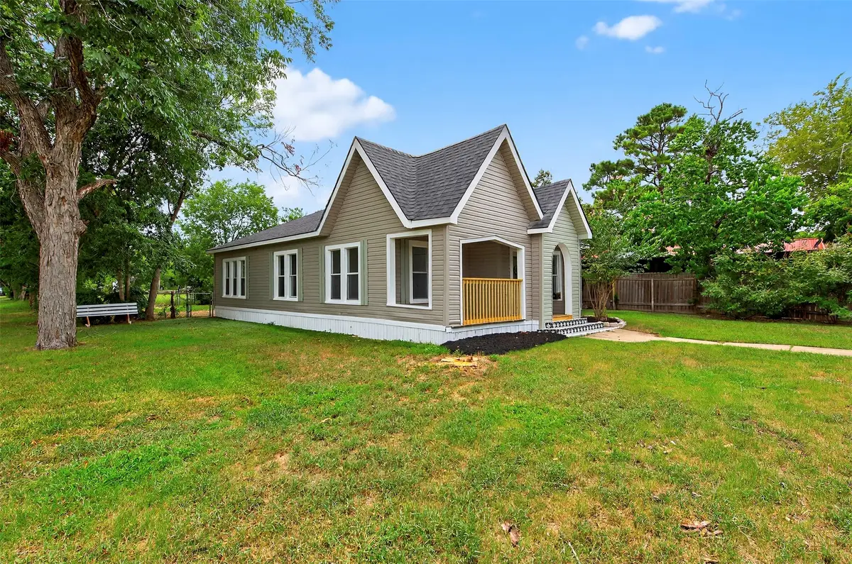 1001 N Banks Street, Caldwell, TX 77836 - Image #1