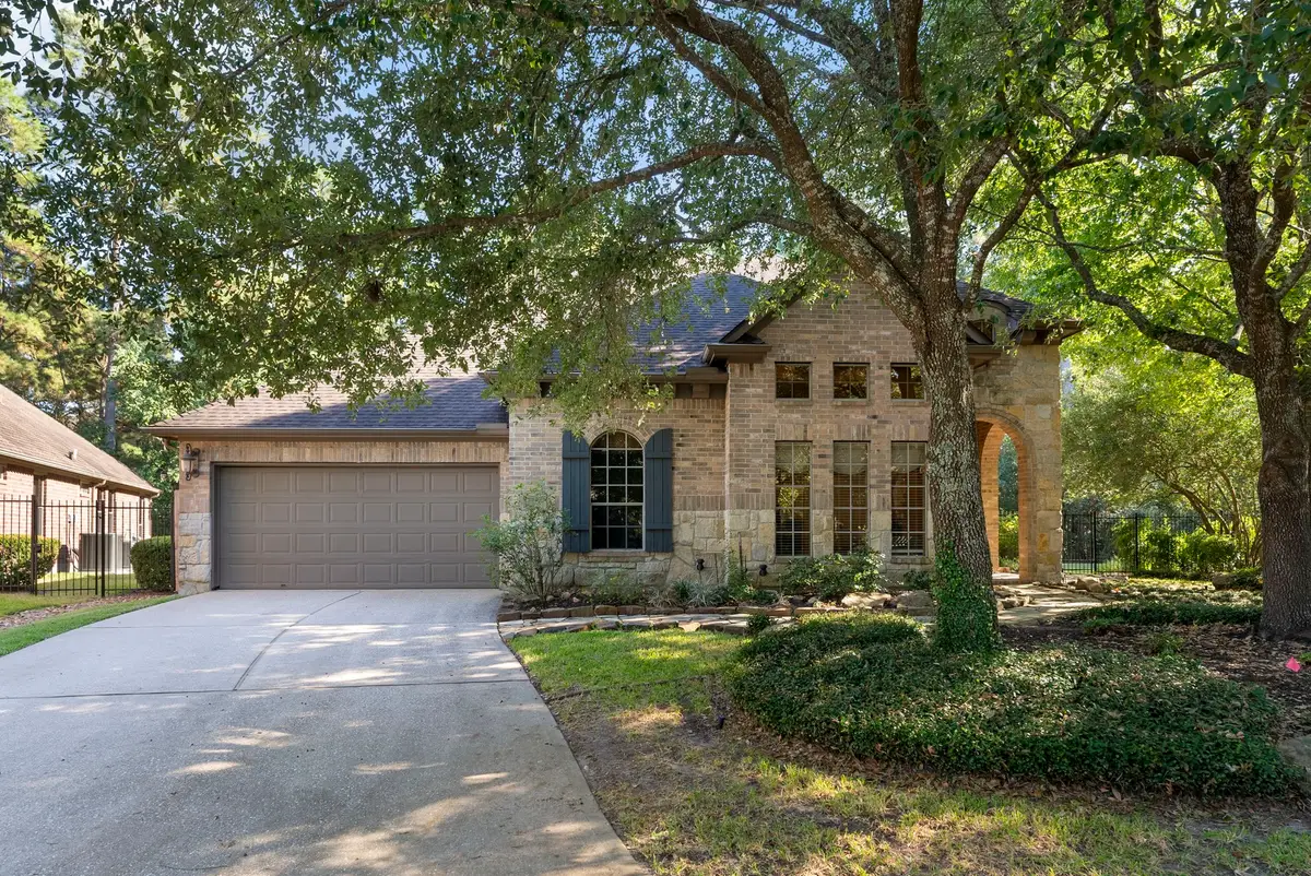 14 Mystic Pines Court, The Woodlands, TX 77382 - Image #1