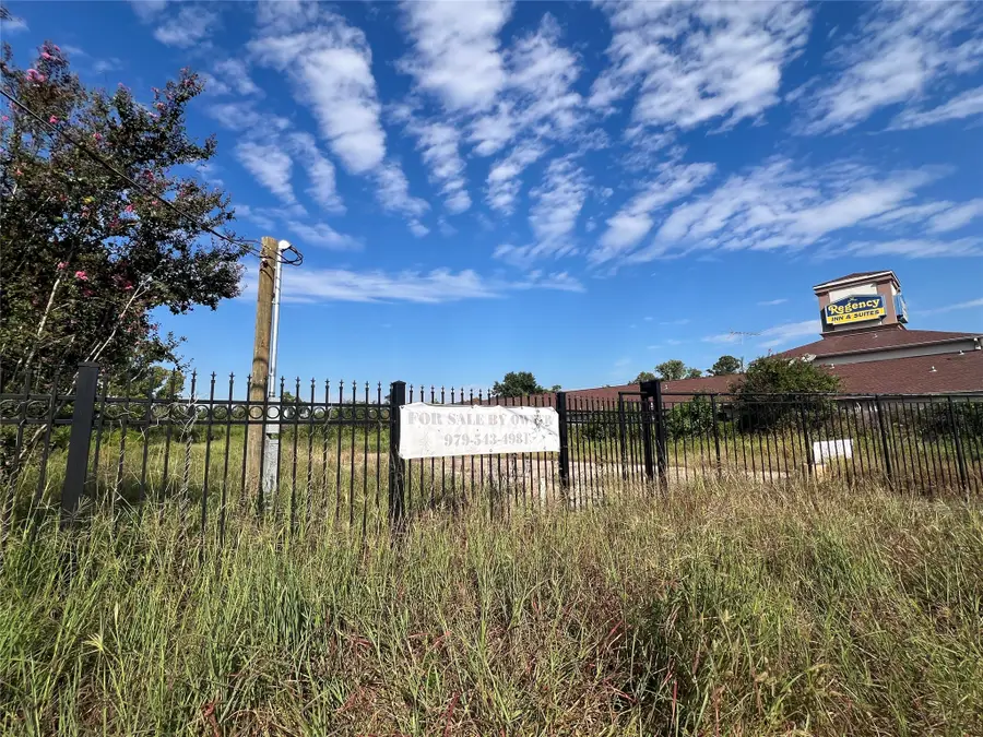 11781 Eastex Freeway, Houston, TX 77039 - Image #3