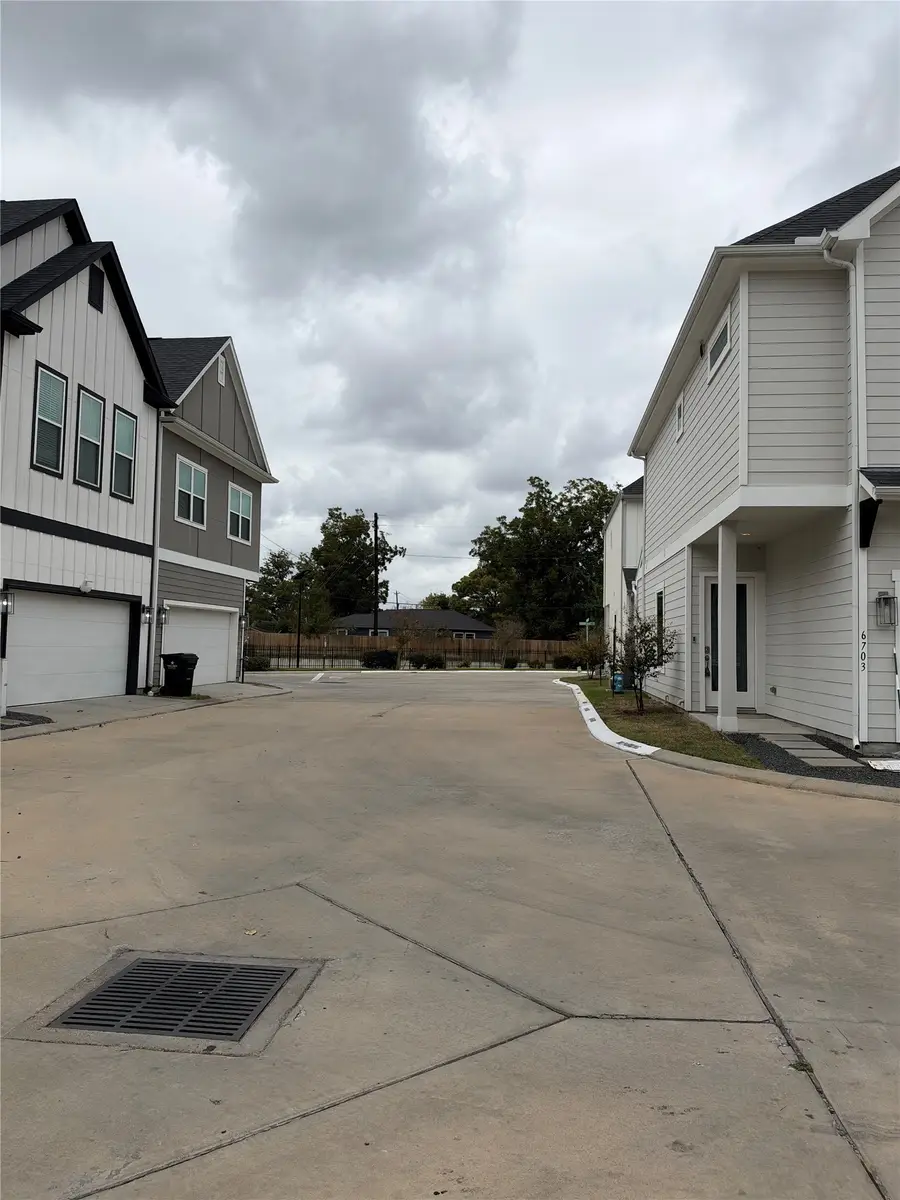 6703 Parker Grove Lane, Houston, TX 77076 - #3
