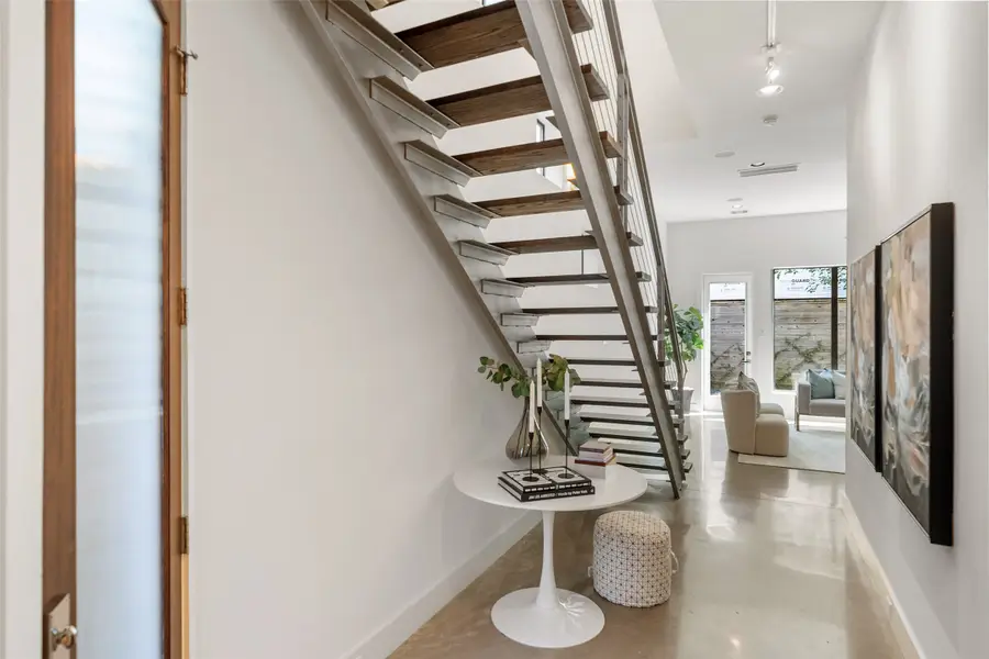 316 Birdsall Street, Houston, TX 77007 - Image #2