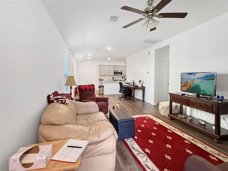 810 Stoney Point Lane, Dayton, TX 77535 - Image #3