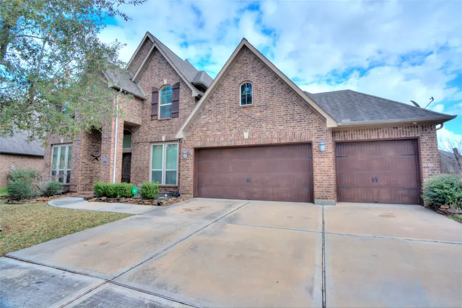 1927 Lily Canyon Lane, Pearland, TX 77584 - Image #2