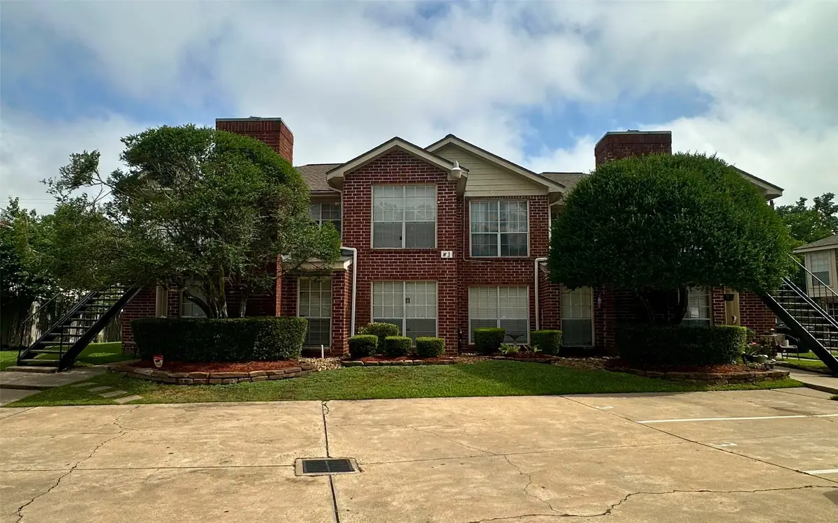 7120 Cole Creek Drive, Houston, TX 77092 - Image #1