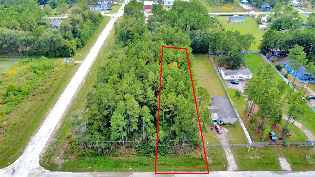 114 County Road 5001, Cleveland, TX 77327 - #1