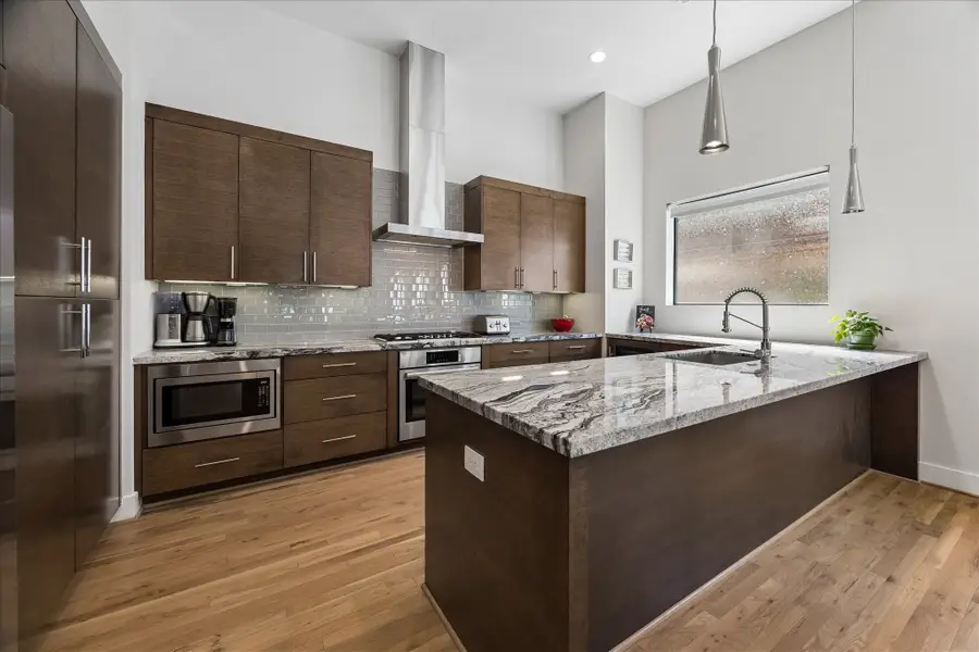 1311 Castle Court #A, Houston, TX 77006 - #3