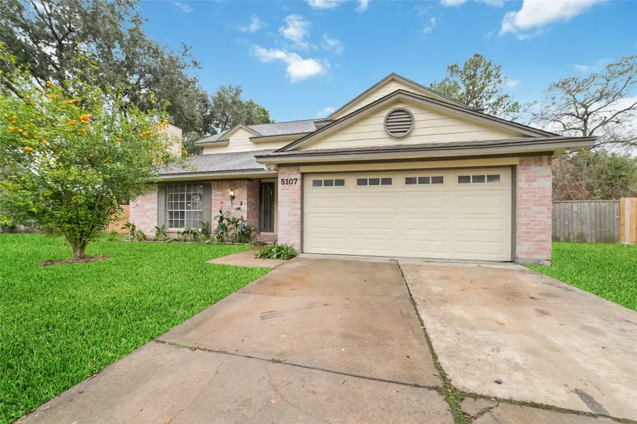 5107 Kleindale Drive, Houston, TX 77066 - Image #2