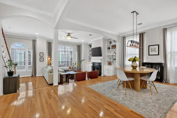 5515 Crooms Street, Houston, TX 77007