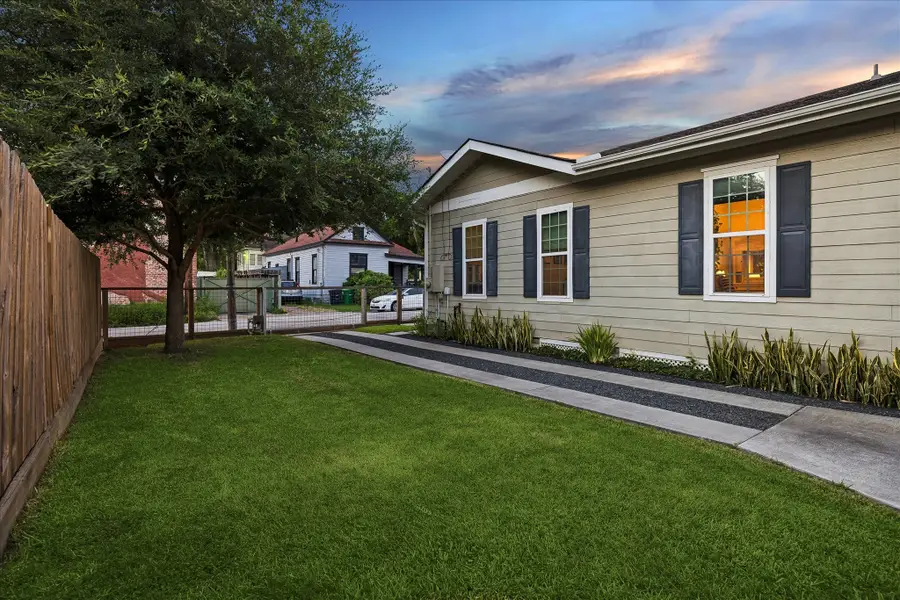 106 Alma Street, Houston, TX 77009 - #3