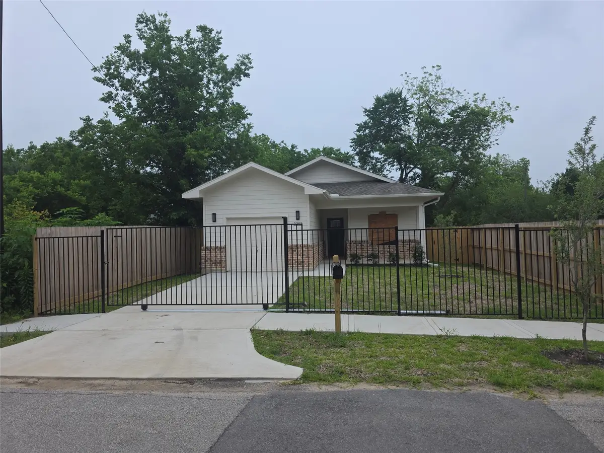 3202 Mcilhenny Street, Houston, TX 77004 - #1