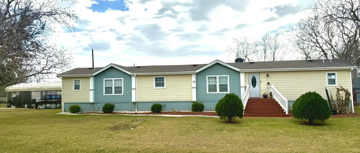 706 11th Street, Dickinson, TX 77539 - #1