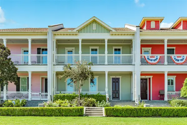 70 Island Passage, Galveston, TX 77554