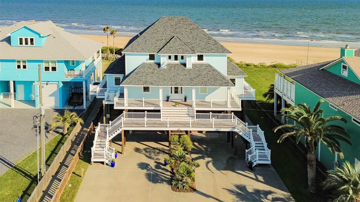 3232 Gulf Castle Drive, Crystal Beach, TX 77650 - Image #1