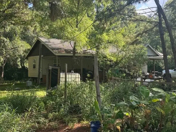 123 County Road 343, Cleveland, TX 77327