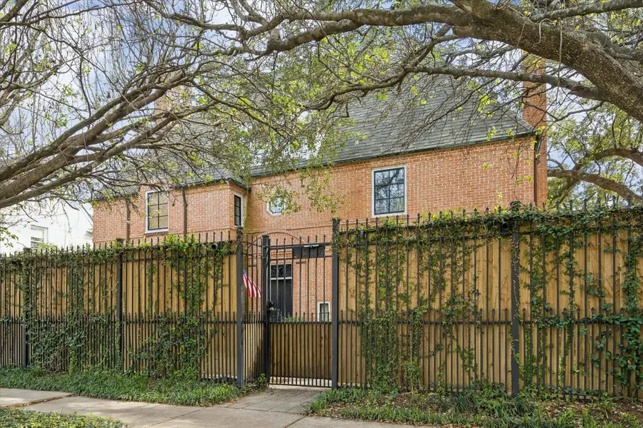 1117 Banks, Houston, TX 77006 - #3