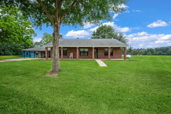 199 County Road 2357, Hardin, TX 77575