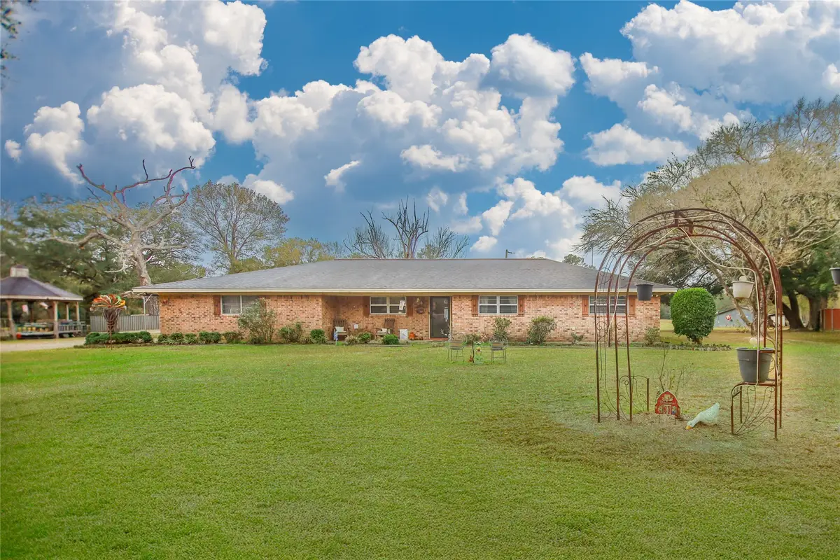 15190 Us Highway 96 S, Kirbyville, TX 75956 - Image #1