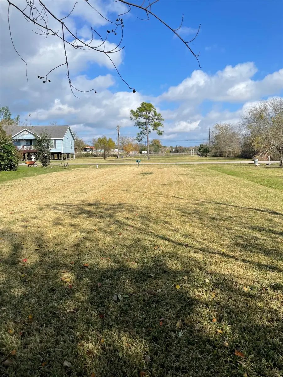 5817 Florida Avenue, Hitchcock, TX 77563 - #2