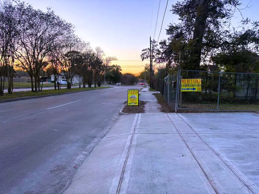 5123 E Crosstimbers Street, Houston, TX 77016 - Image #3