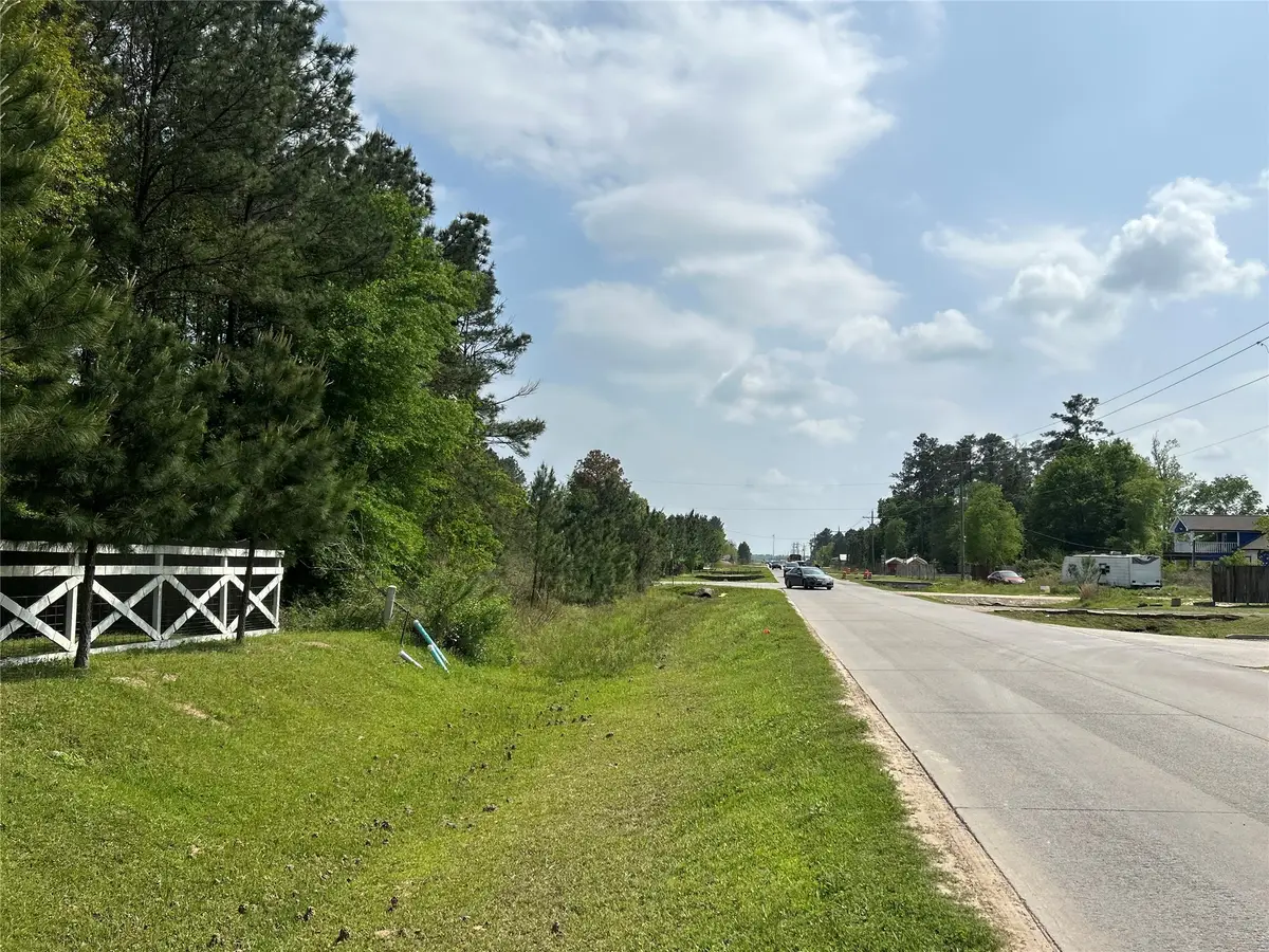 3560 County Road 3549, Cleveland, TX 77327 - #1