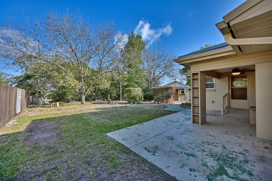 1006 Top Hill Drive, Brenham, TX 77833 - #3