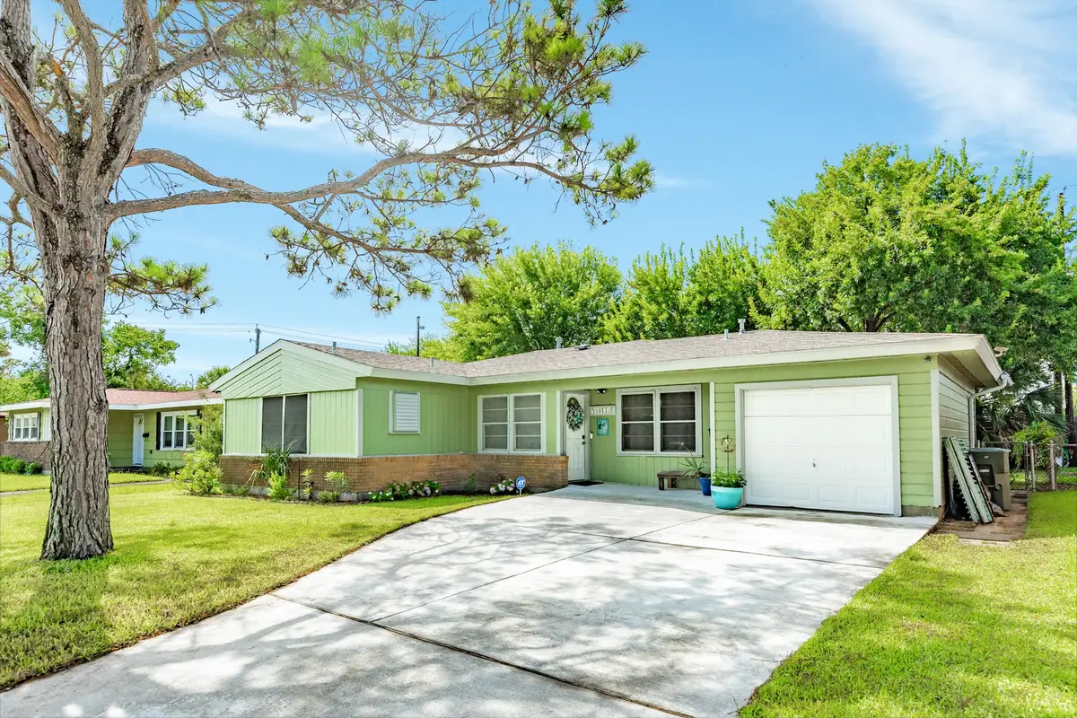 117 Tuna Street, Galveston, TX 77550 - Image #1