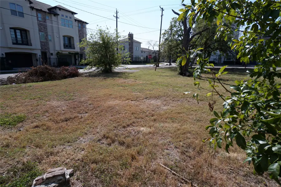 4600 Maxie, Houston, TX 77007 - Image #2