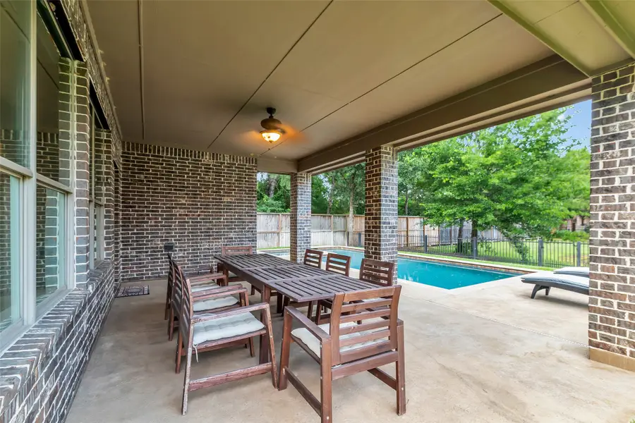 203 Oarwood Place, Spring, TX 77389 - Image #2