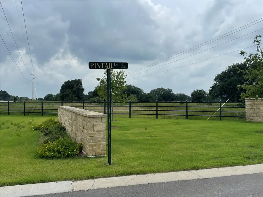 501 Pintail Lane, Columbus, TX 78934 - #2