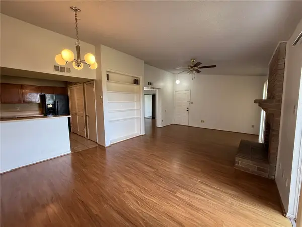 10555 Turtlewood Court #2011, Houston, TX 77072